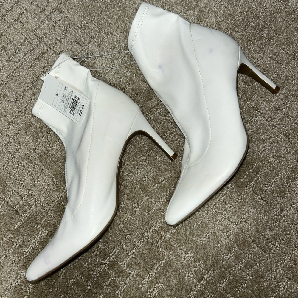 A New Day Women’s 8.5 White Cady Heeled Boots - Picture 1 of 9